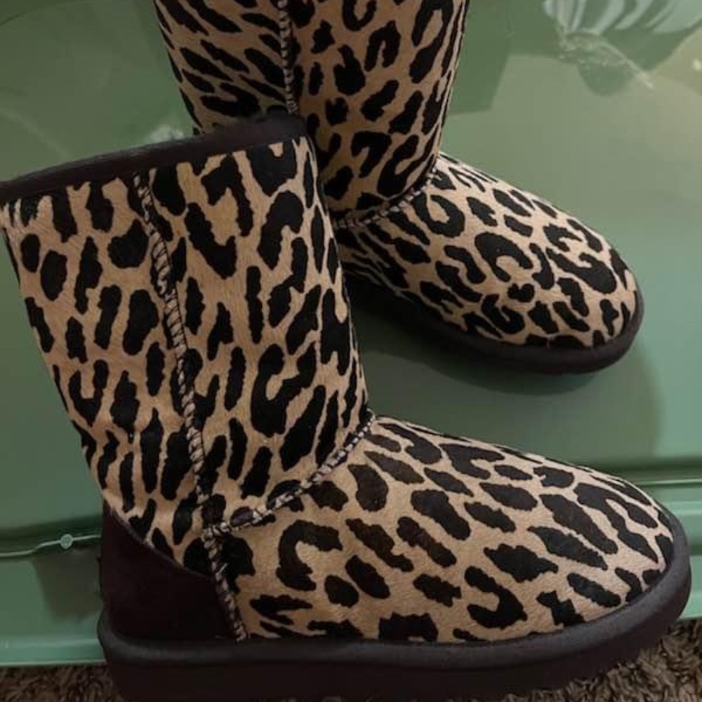 Cheetah Uggs Size 5